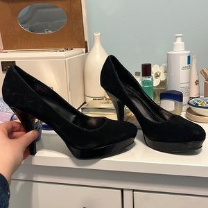 Unlisted size 9, black heels